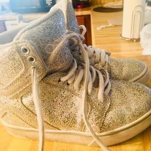 Little girl Osiris athletic shoes